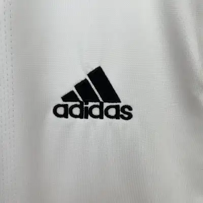 Retro Real Madrid 03/04 Home S-XXL - Image 9