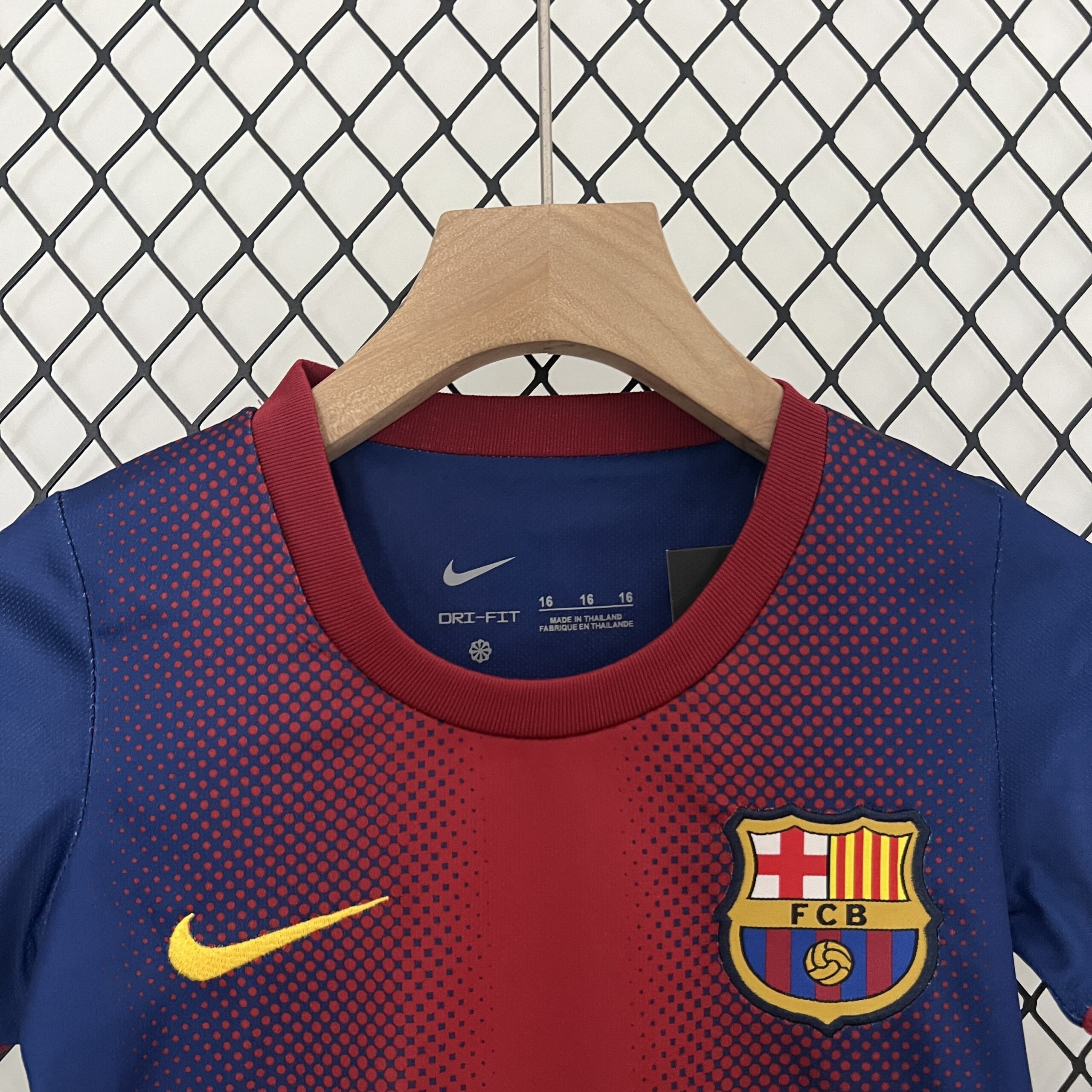 kids Barcelona12/13 home size: 16-28 - Image 8