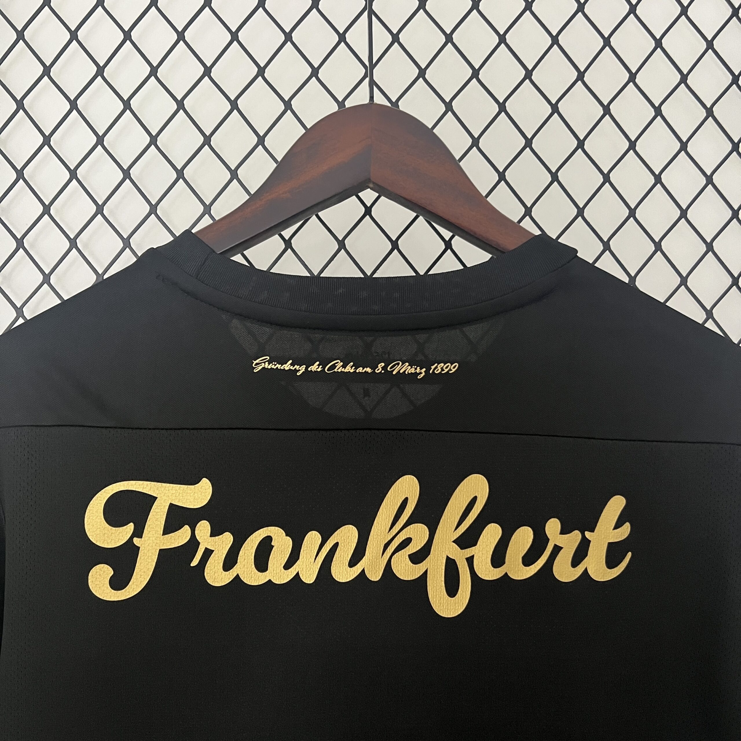 24/25 Frankfurt Special Edition S-XXL - Image 3