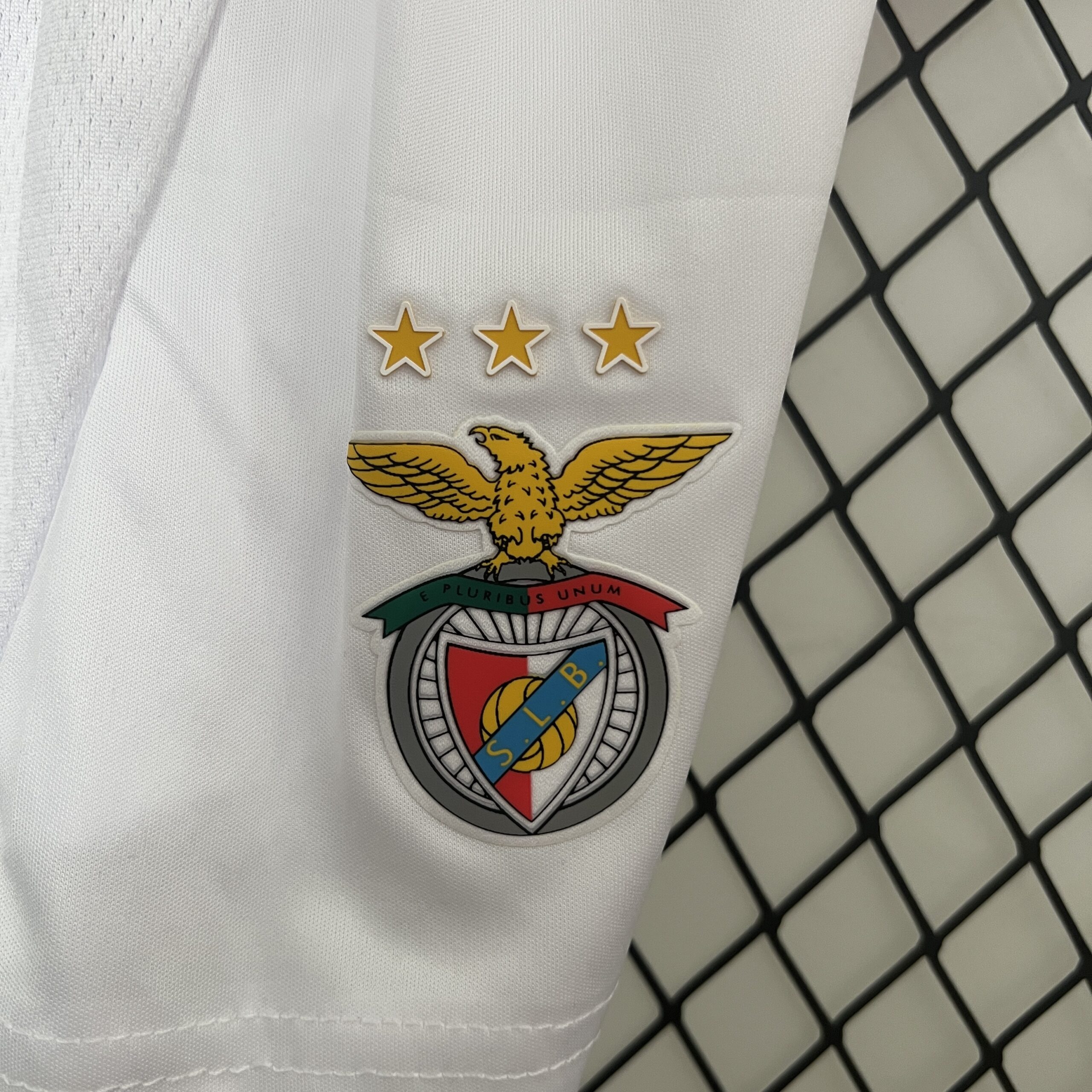 24/25 Kids Benfica Home Size: 16-28 - Image 4