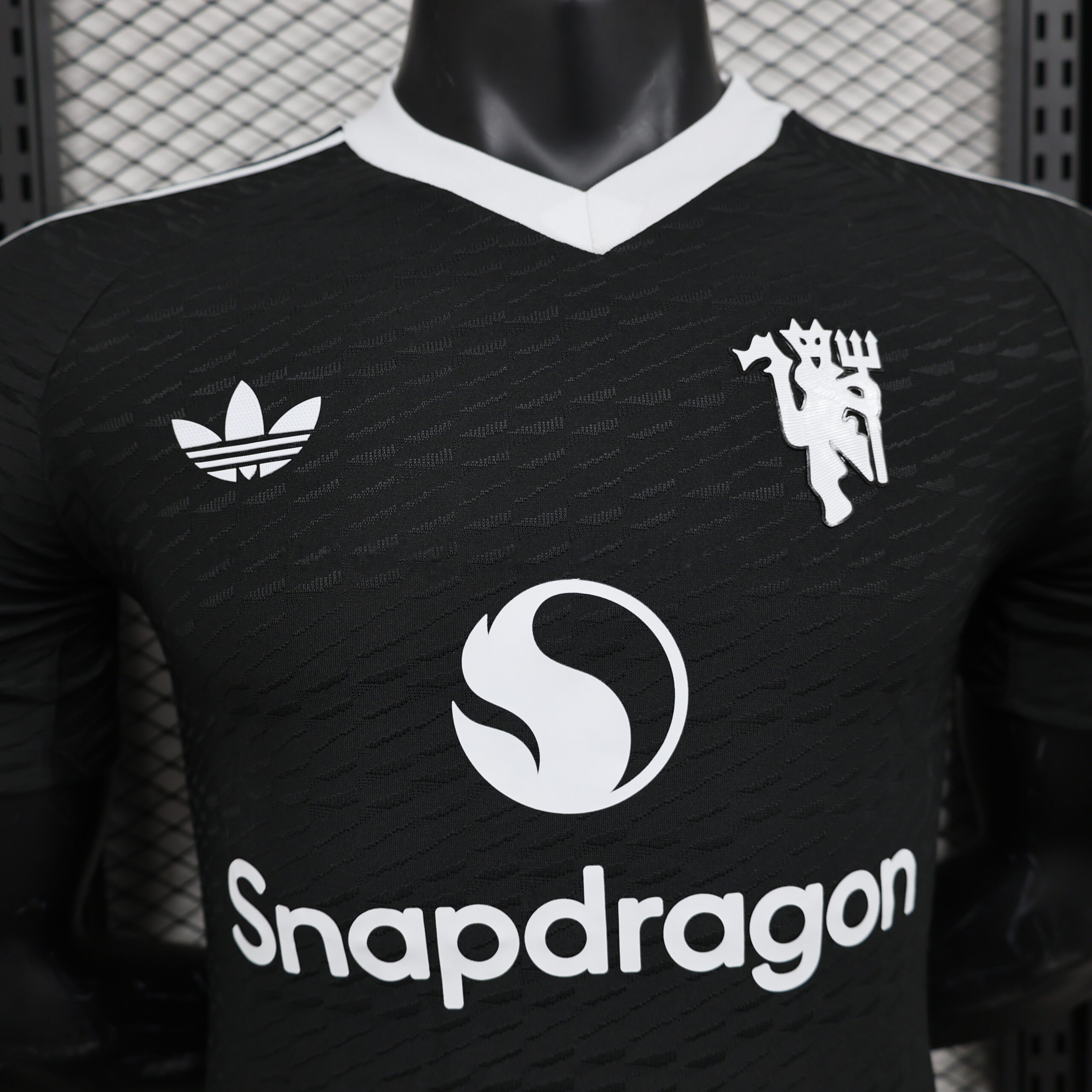 24/25 Player M-U Black S-XXL - Image 2