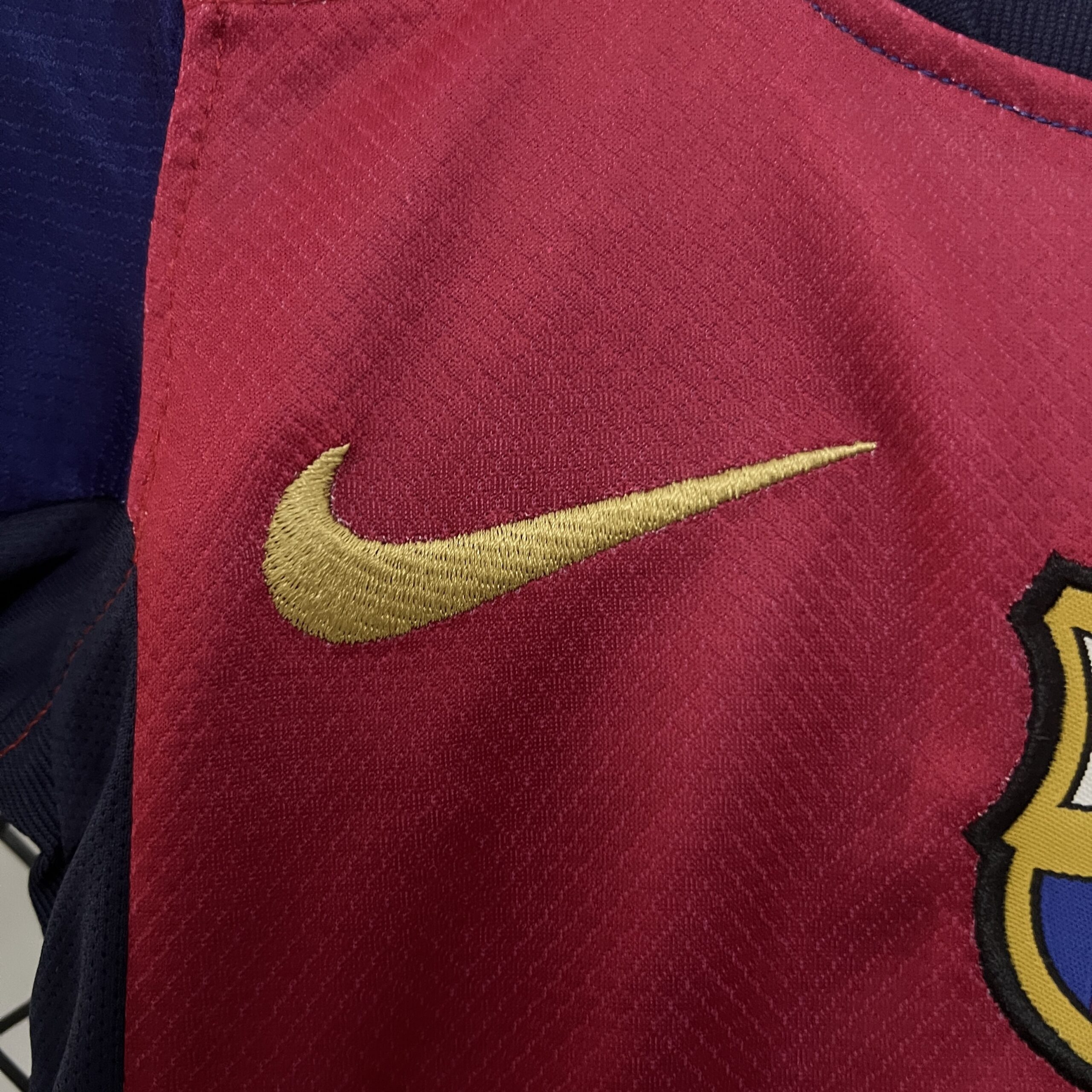 24/25 kids Barcelona home size 16-28 - Image 4