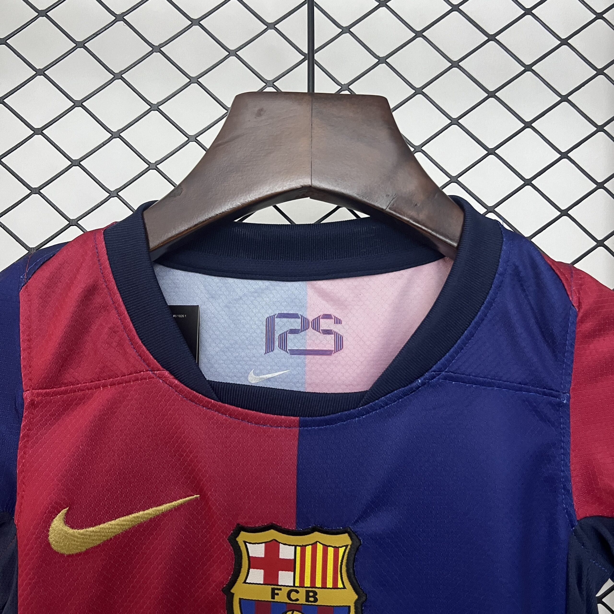 24/25 kids Barcelona home size 16-28 - Image 7