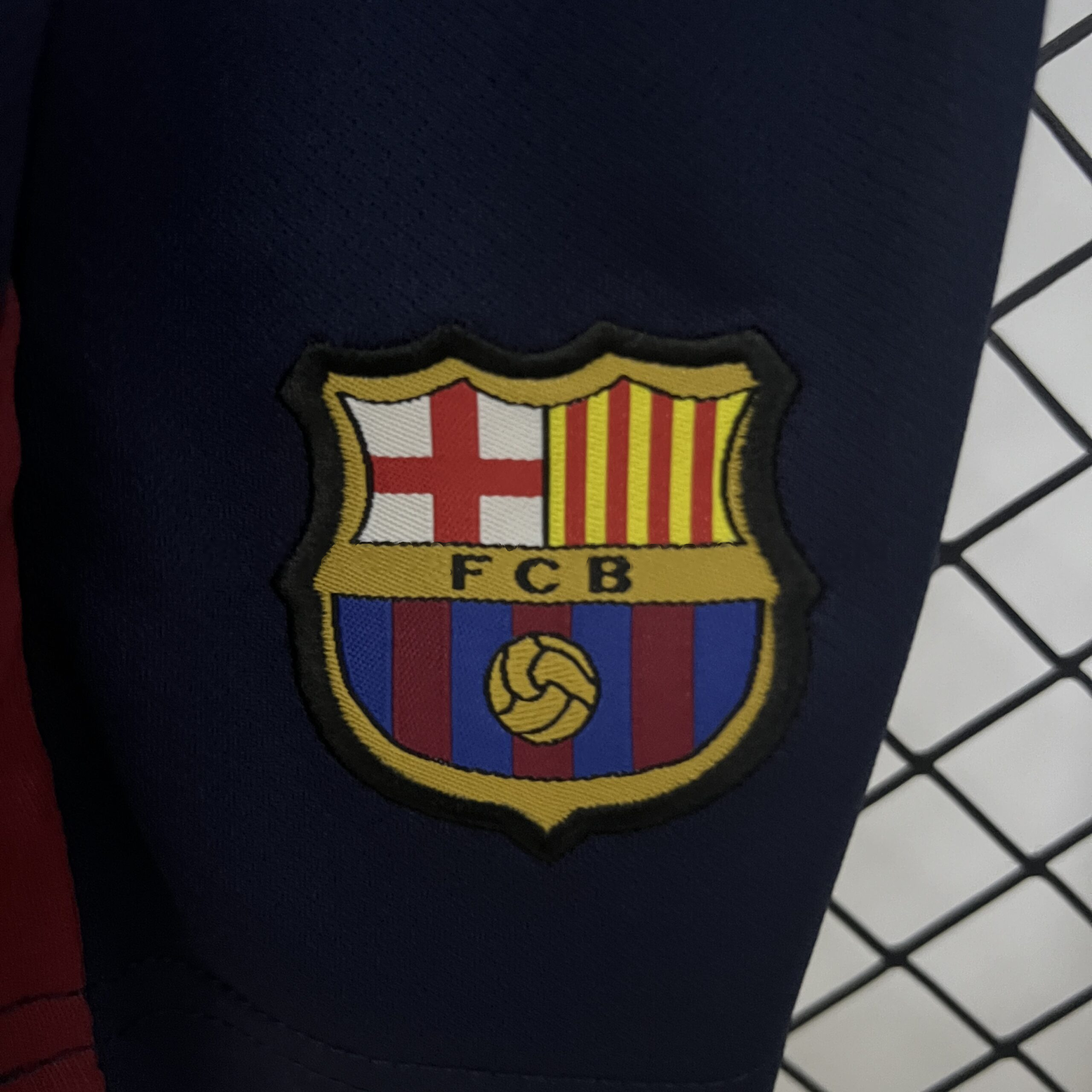 24/25 kids Barcelona home size 16-28 - Image 2