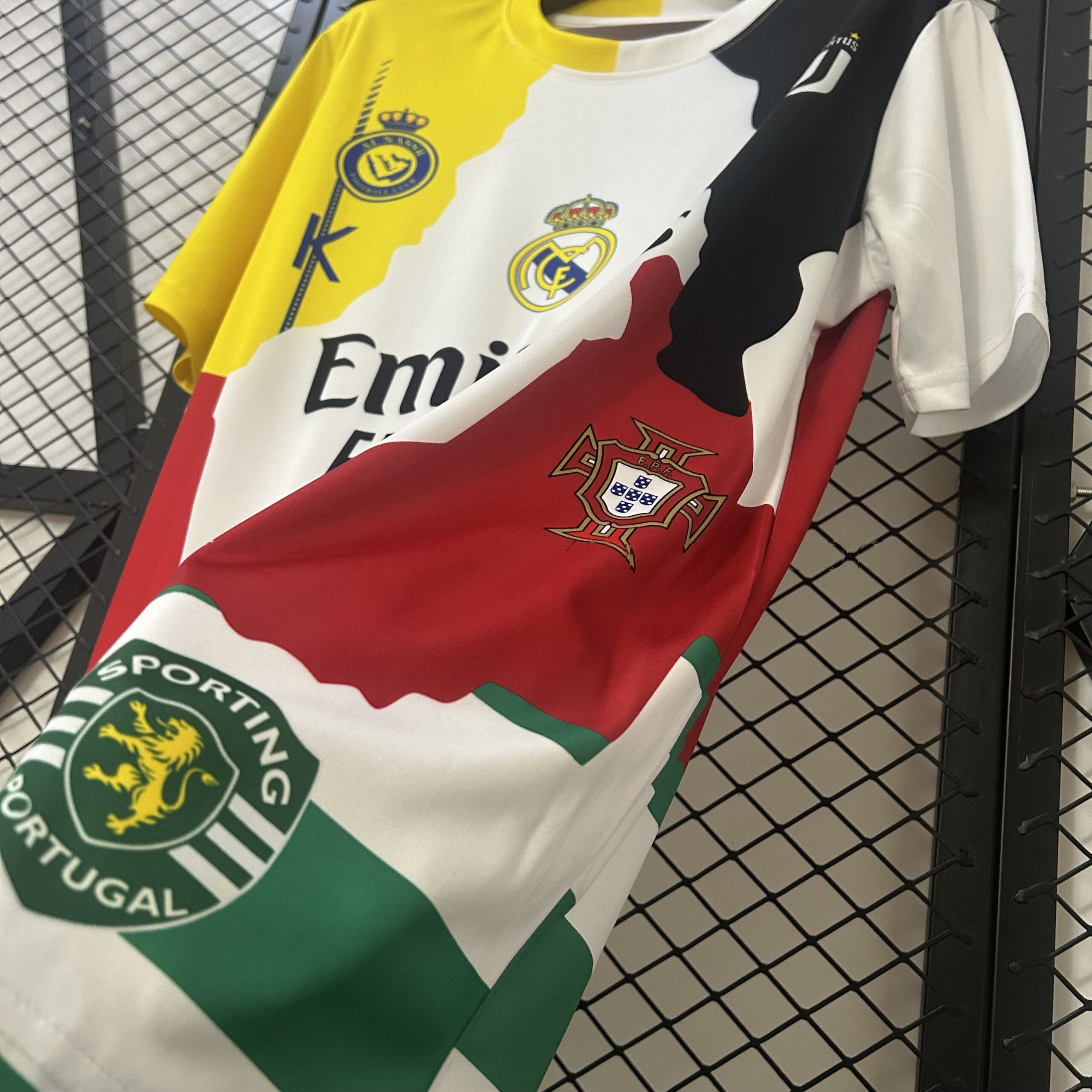 Cristiano Ronaldo Commemorative Edition S-XXL - Image 2