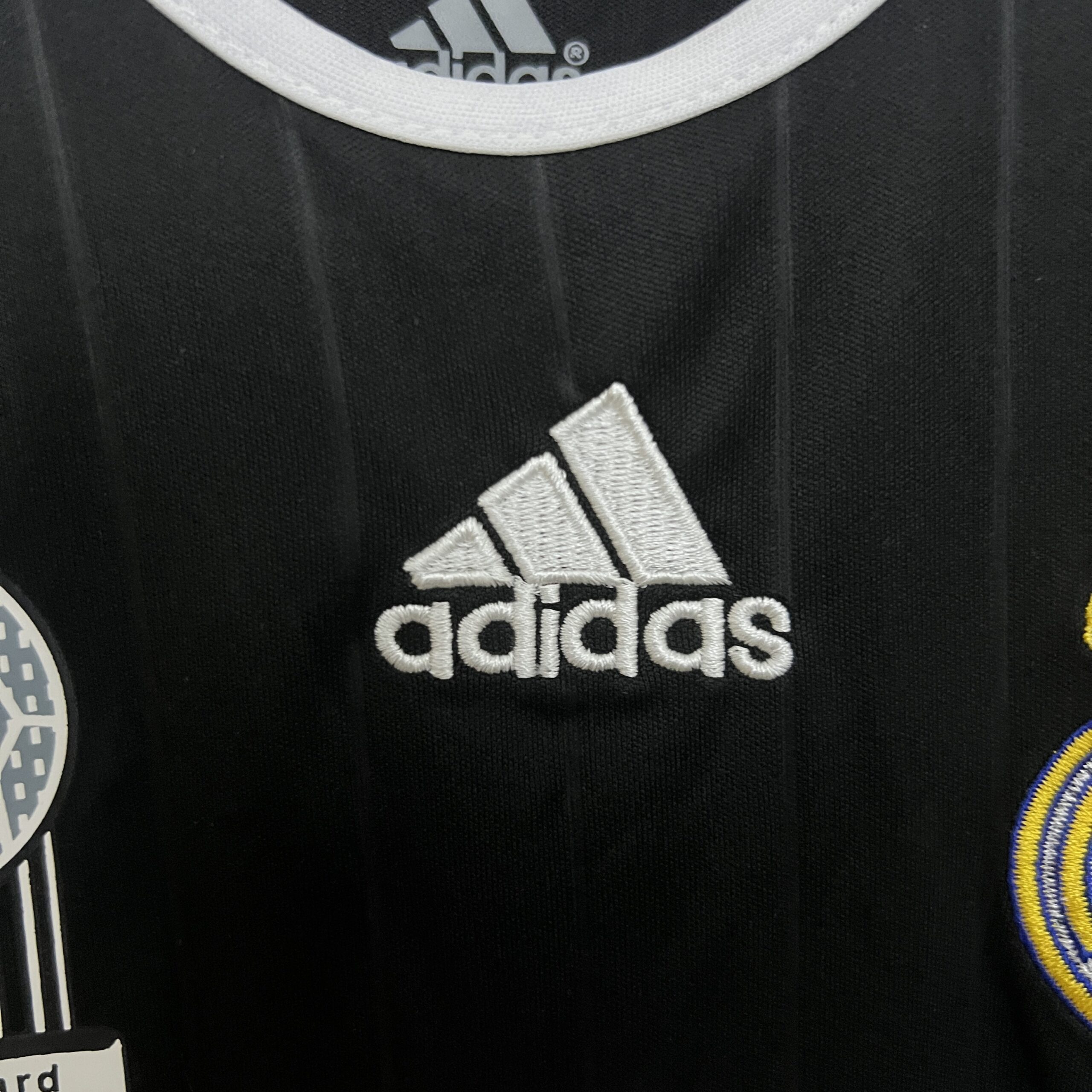 kids Real Madrid 06/07 away size: 16-28 - Image 7