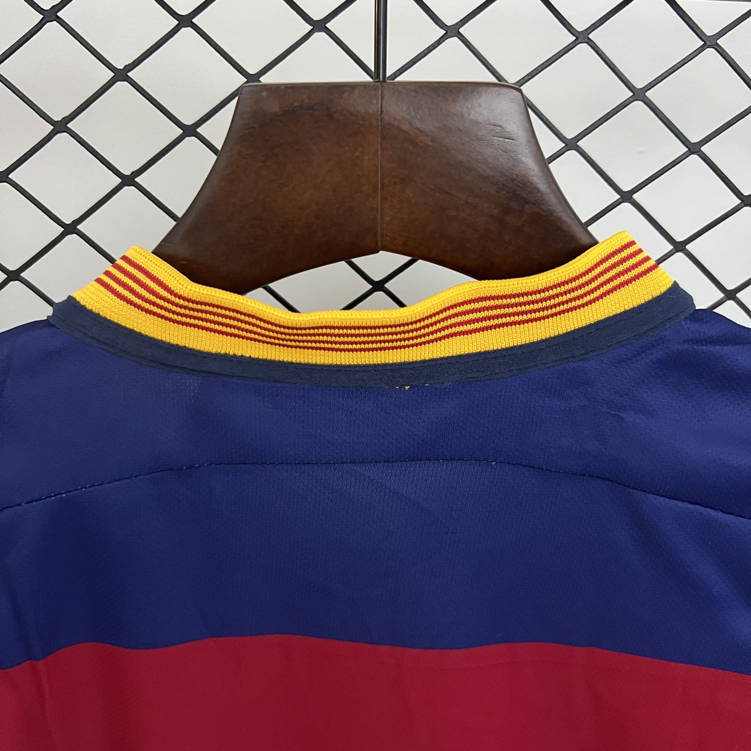kids Barcelona 15/16 home size: 16-28 - Image 3