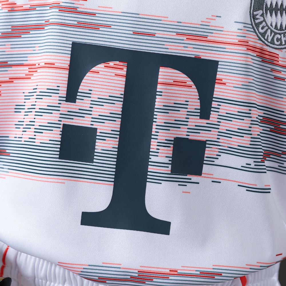 25/26 kids Bayern Munich Away size: 16-28 - Image 7
