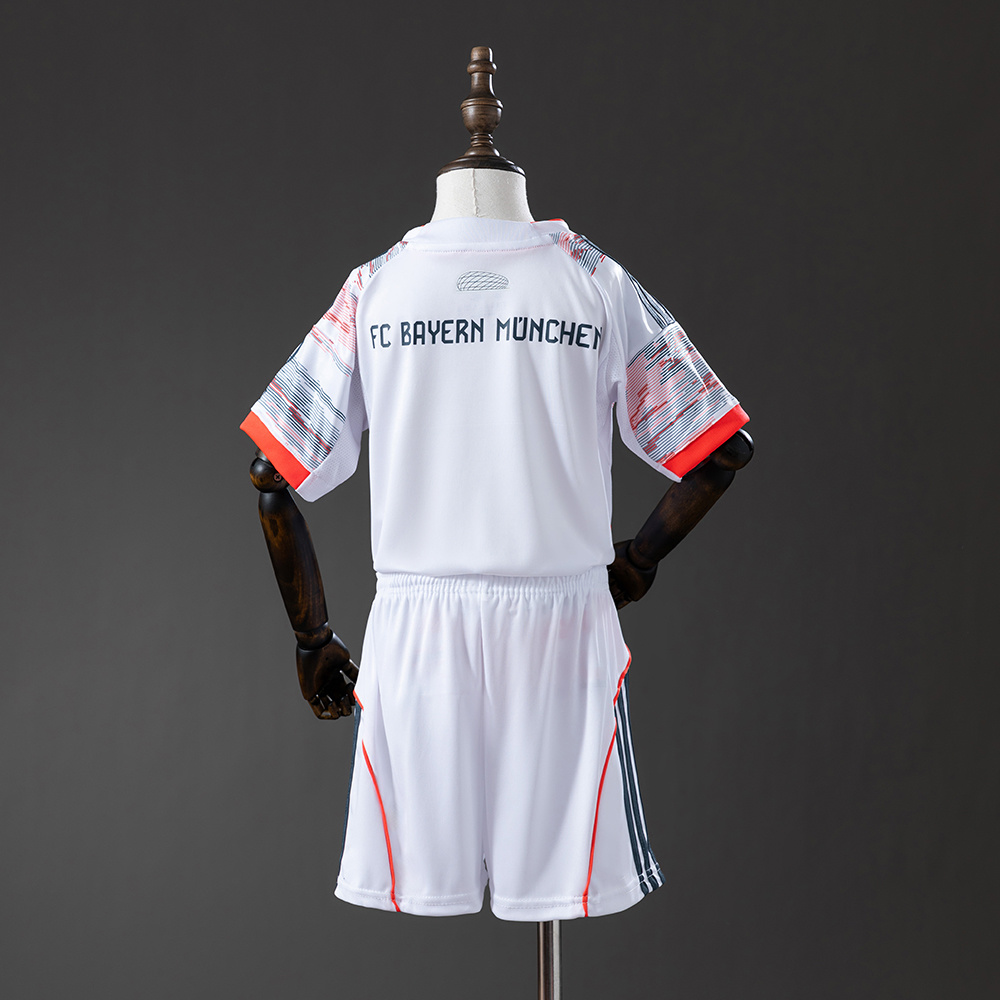 25/26 kids Bayern Munich Away size: 16-28 - Image 11
