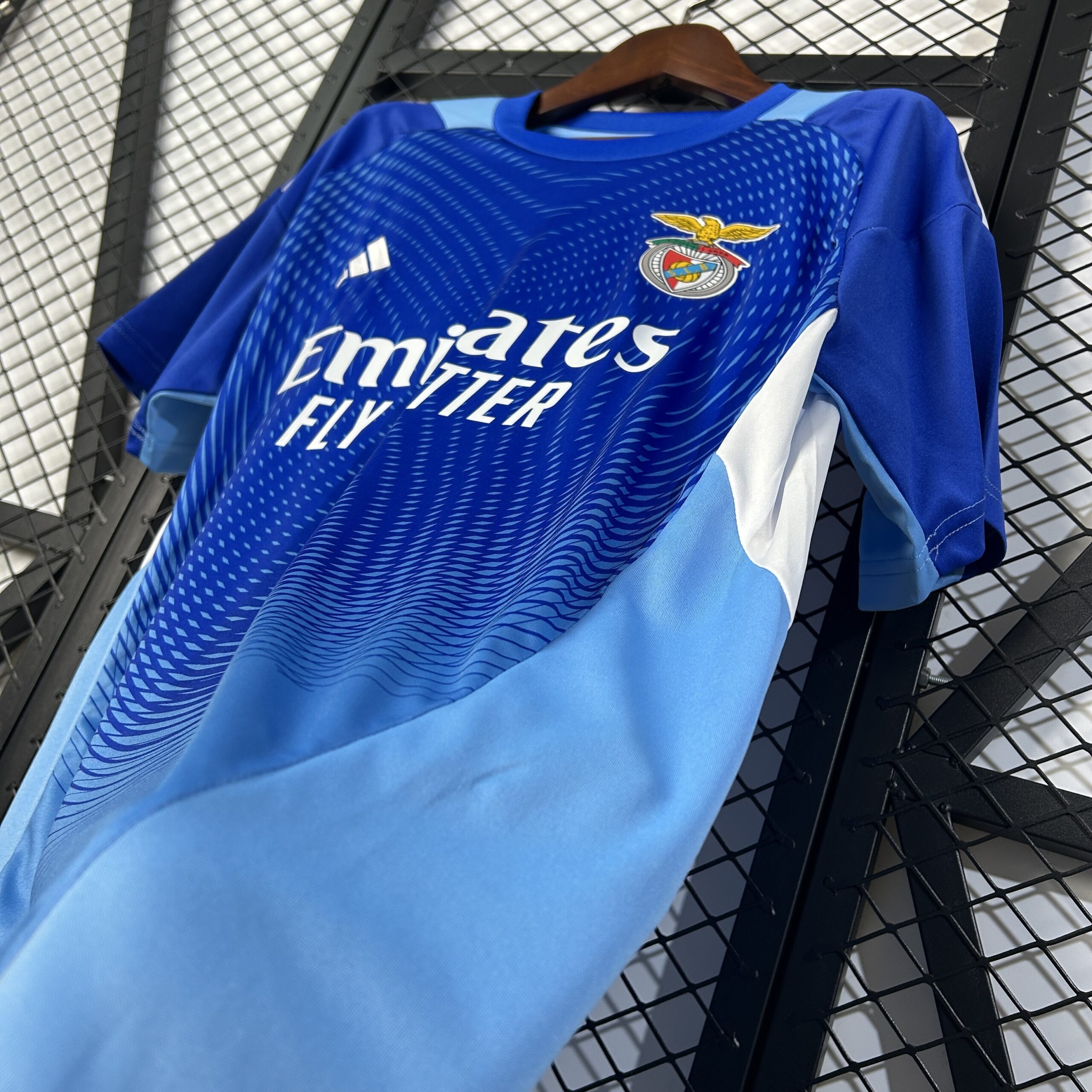 25/26 Benfica training goalkeeper S-XXL - Image 6