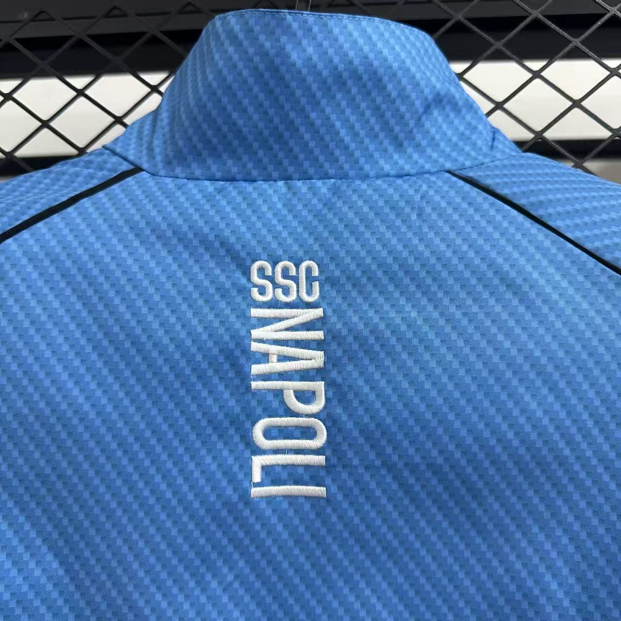 25/26 Napoli pad printed blue waterproof windbreaker - Image 4