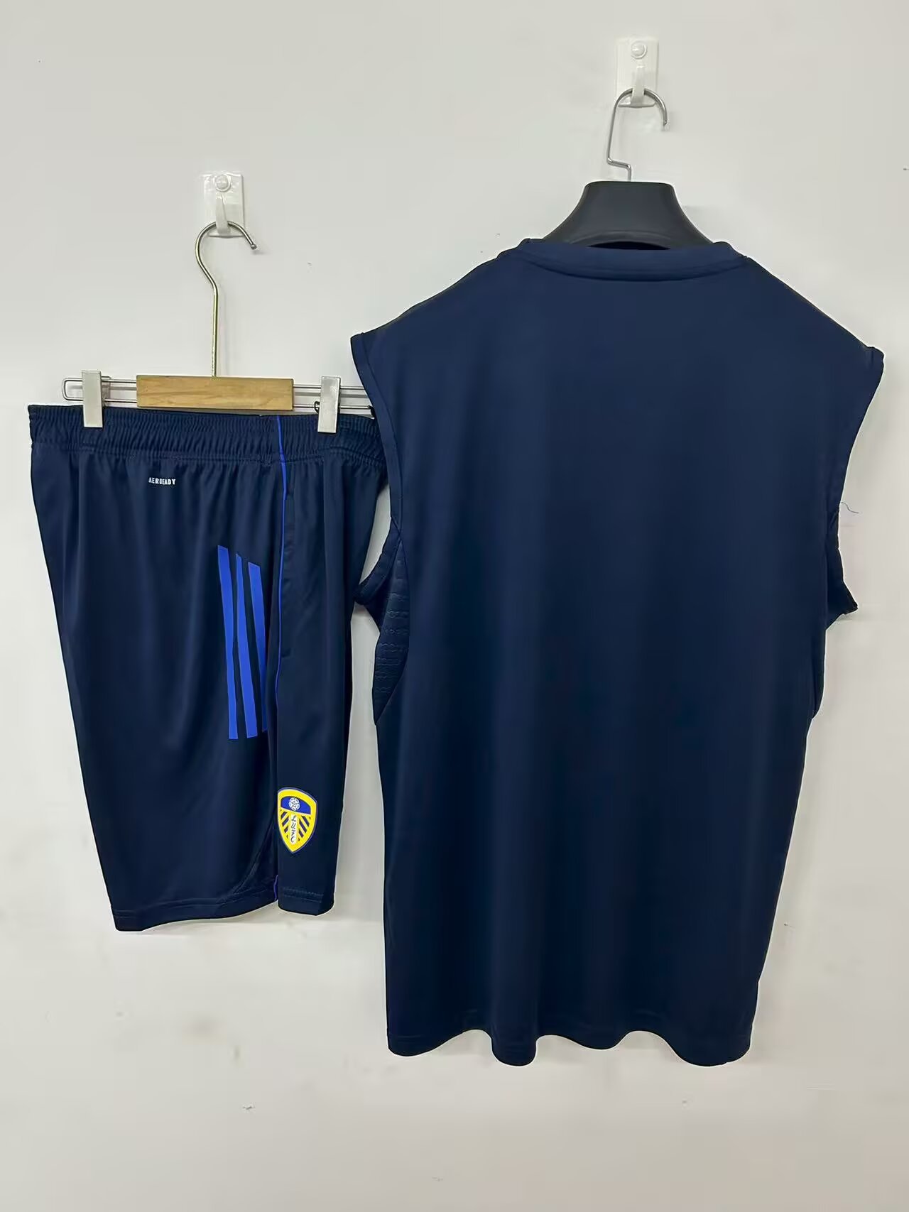 25/26 Leeds United training jersey royal blue S-3XL - Image 2