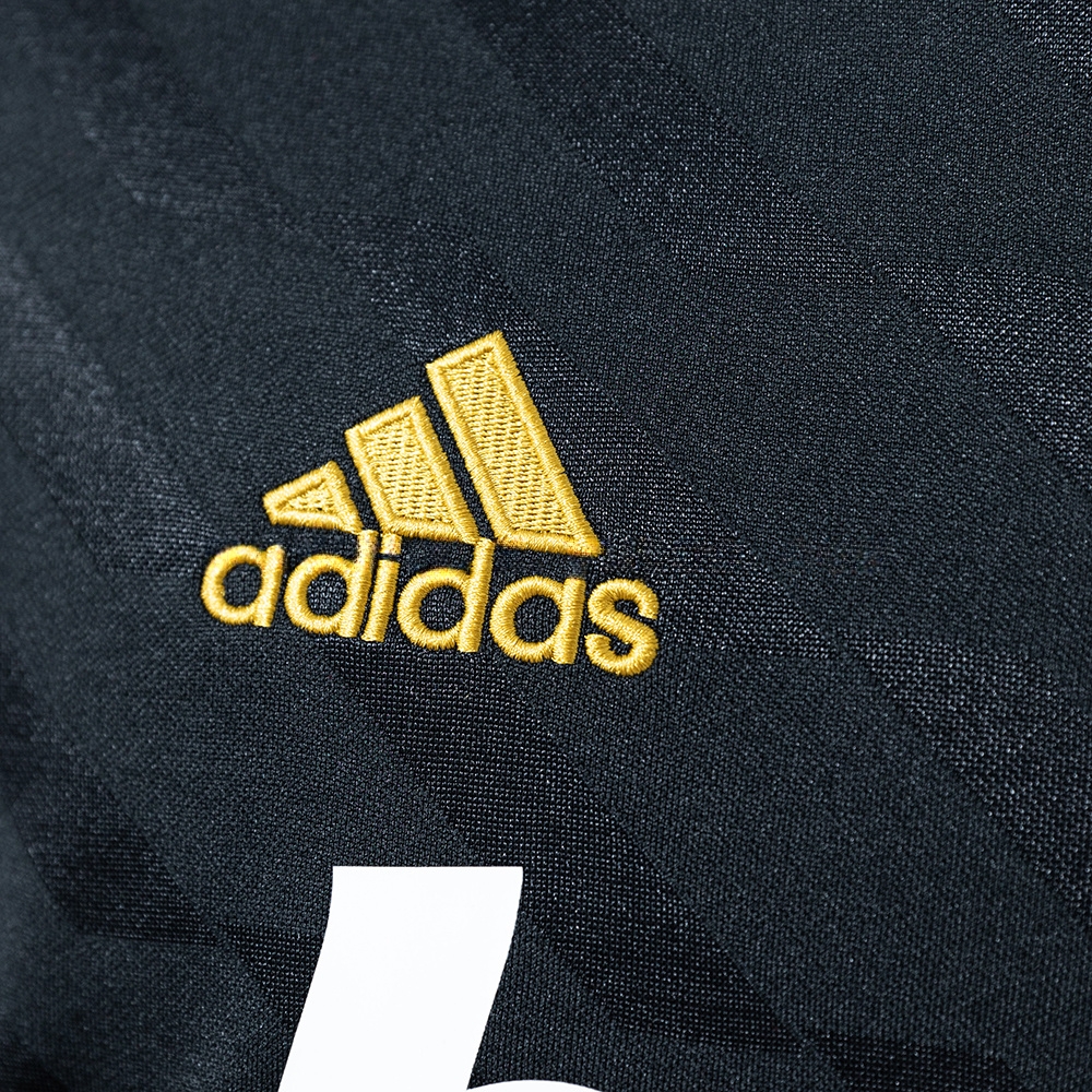 Retro Real Madrid 11/12 Away S-XXL - Image 3