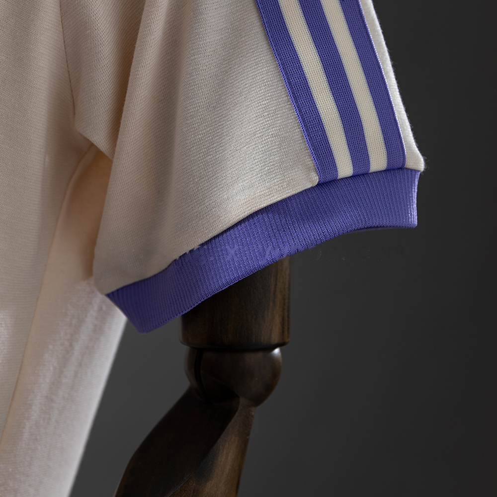 Real Madrid Originals 3-stripes beige t-shirt S-3XL - Image 2