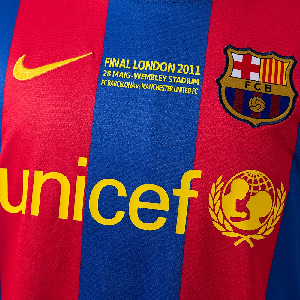 Barcelona 2010/11 Home Champions League Edition Long Sleeve Retro Jersey S-XXL - Image 6
