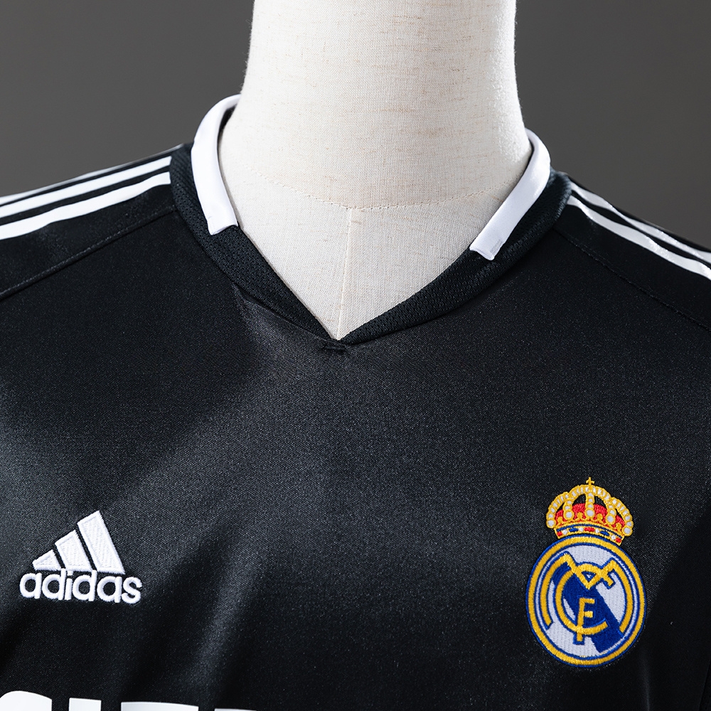 Real Madrid 04/05 Third away Retro Jersey S-XXL - Image 7