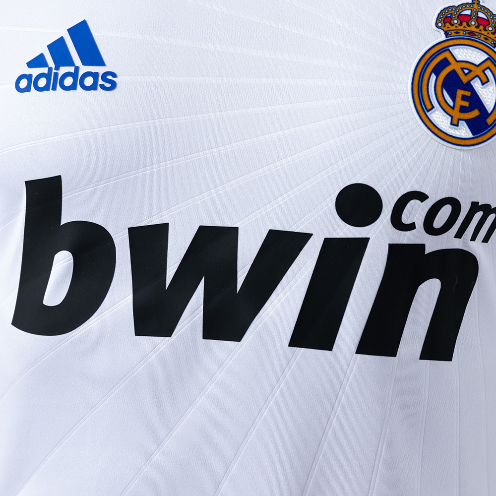 Real Madrid 10/11 Home Player Version Retro Jersey S-3XL - Image 6