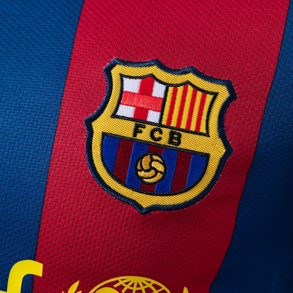 Barcelona 10/11 Home Long Sleeve Player Version Retro Jersey S-3XL - Image 5