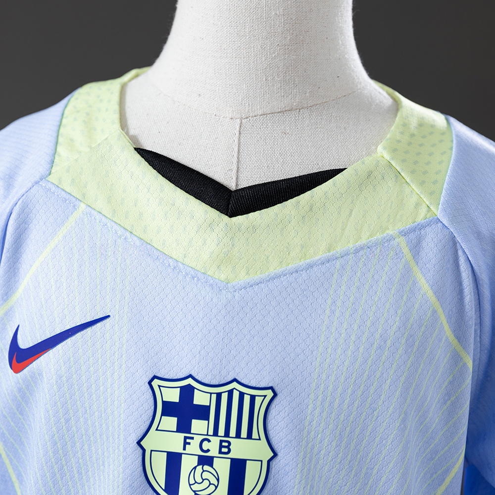 Barcelona 25/26 Concept Edition - Green kids kit Jersey SIZE 16-28 - Image 8