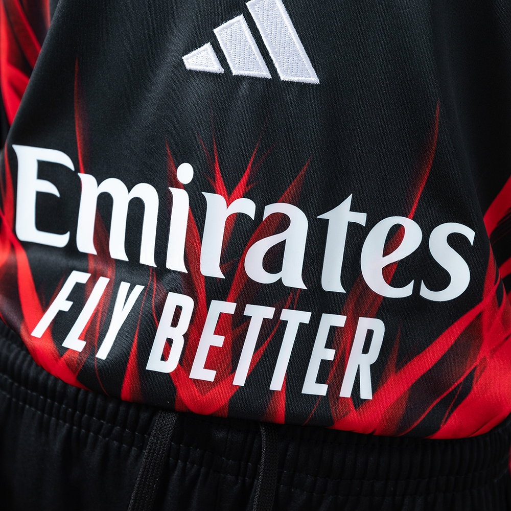 Benfica 25/26 Kids Kit Black Training Jersey Size:16-28 - Image 6