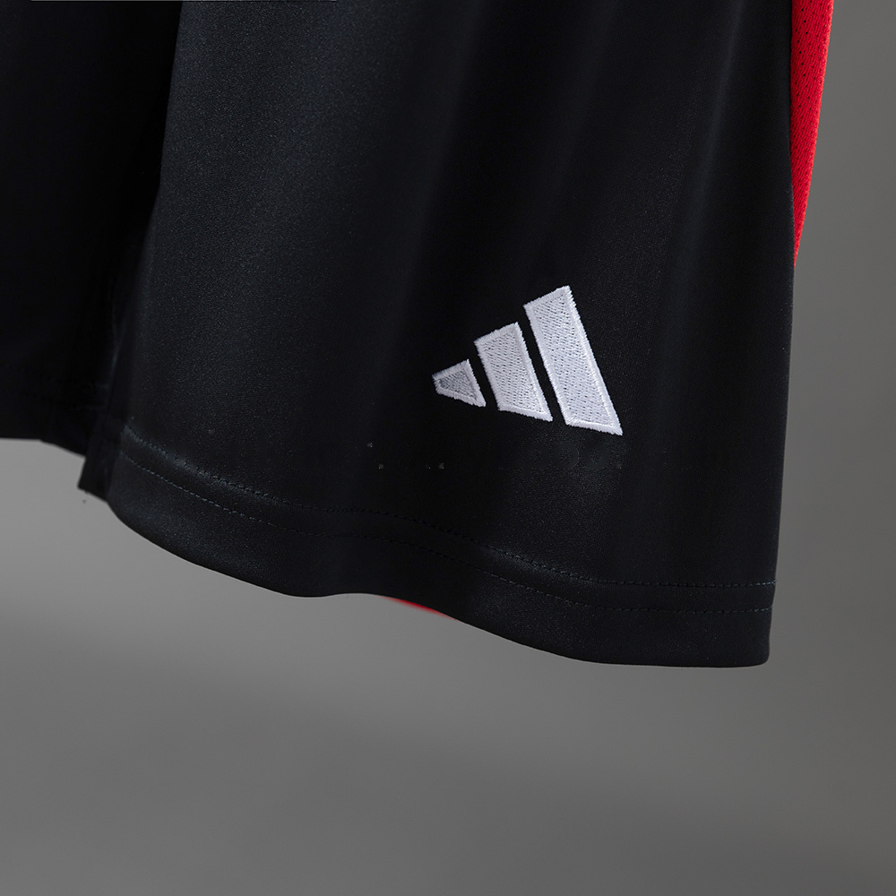 Benfica 25/26 Kids Kit Black Training Jersey Size:16-28 - Image 2