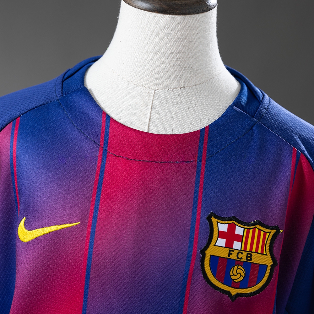 Barcelona 25/26 collaboration x DPLAY Kids Kit Jersey SIZE 16-28 - Image 9