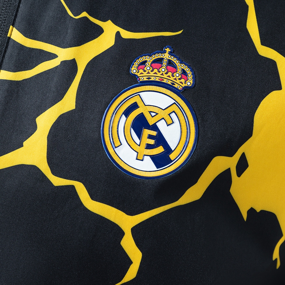 Real Madrid 25/26 Avengers - Pre-Match (Black) Windbreaker S-3XL - Image 8