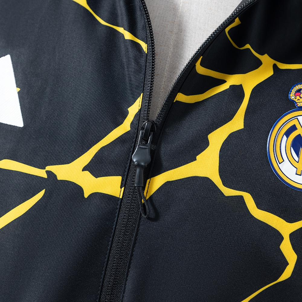 Real Madrid 25/26 Avengers - Pre-Match (Black) Windbreaker S-3XL - Image 6
