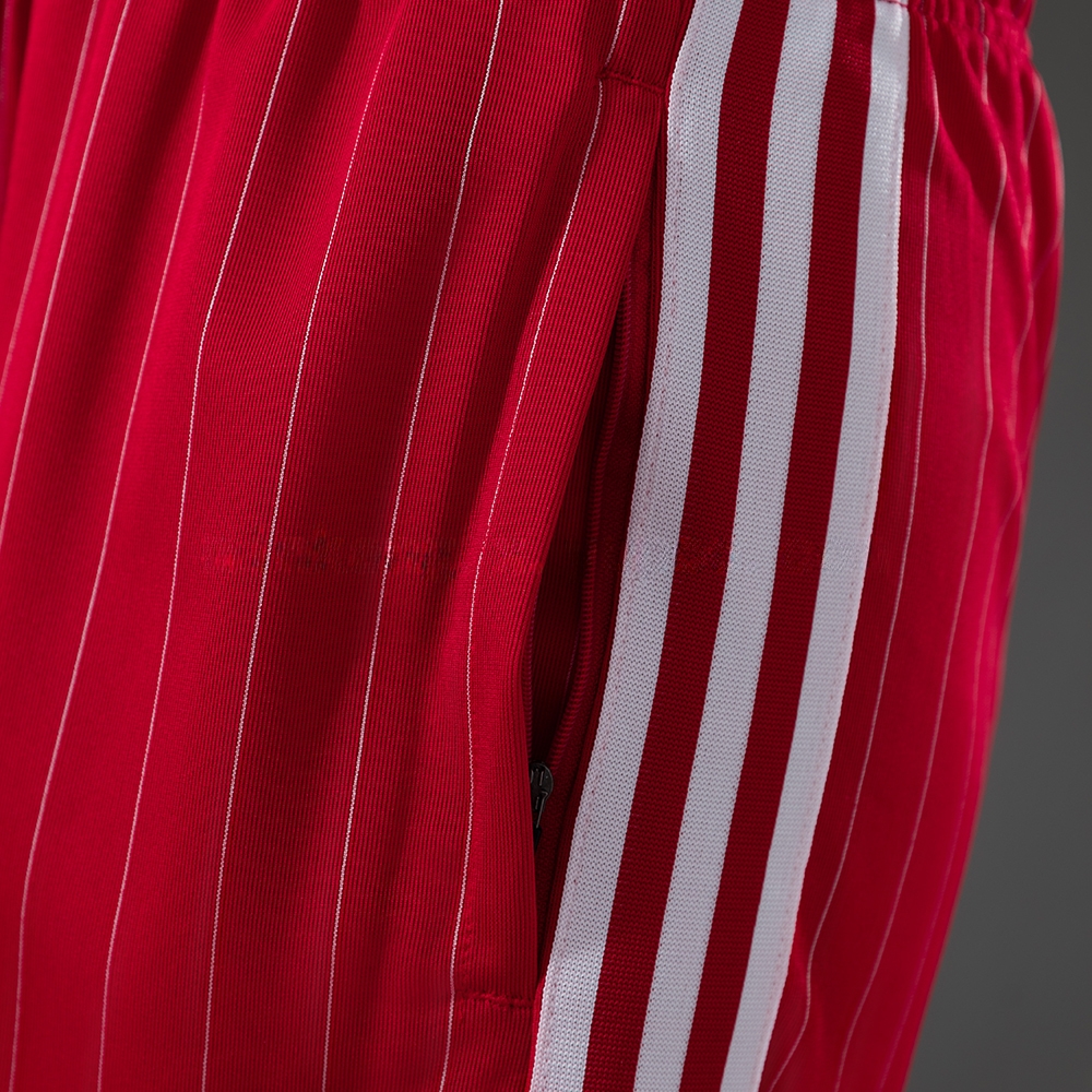 M-U Terrace Icons Shorts Red S-XXL - Image 3
