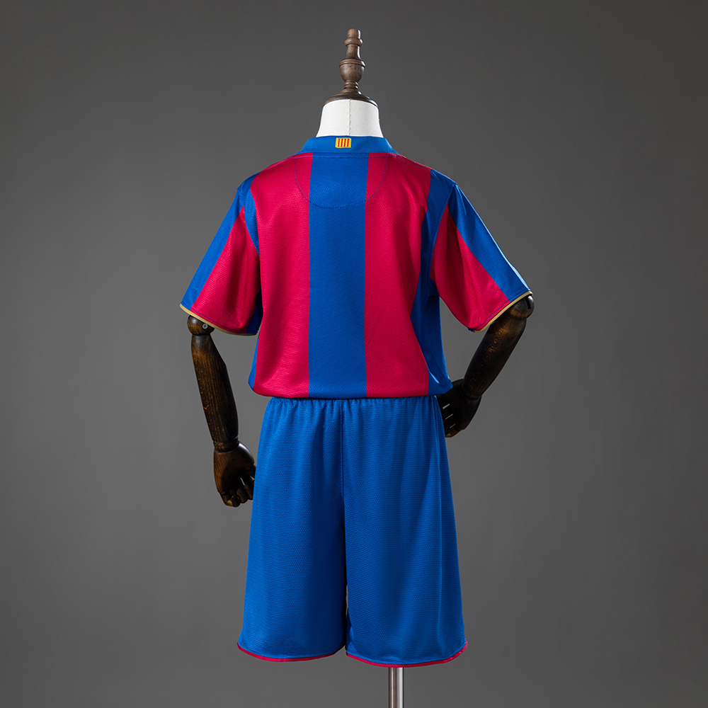 Barcelona 07/08 Home Retro Kids Kit Jersey Size 16-28 - Image 2