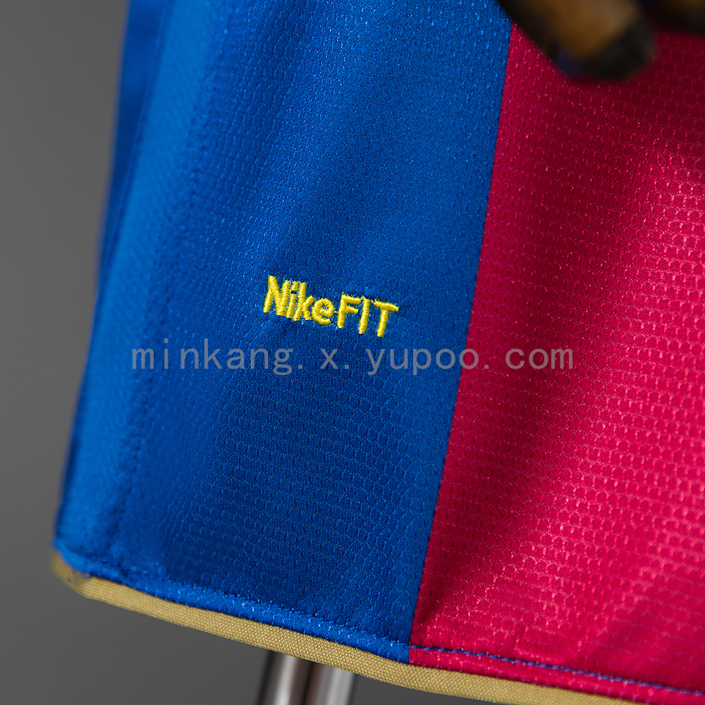 Barcelona 07/08 Home Retro Kids Kit Jersey Size 16-28 - Image 10