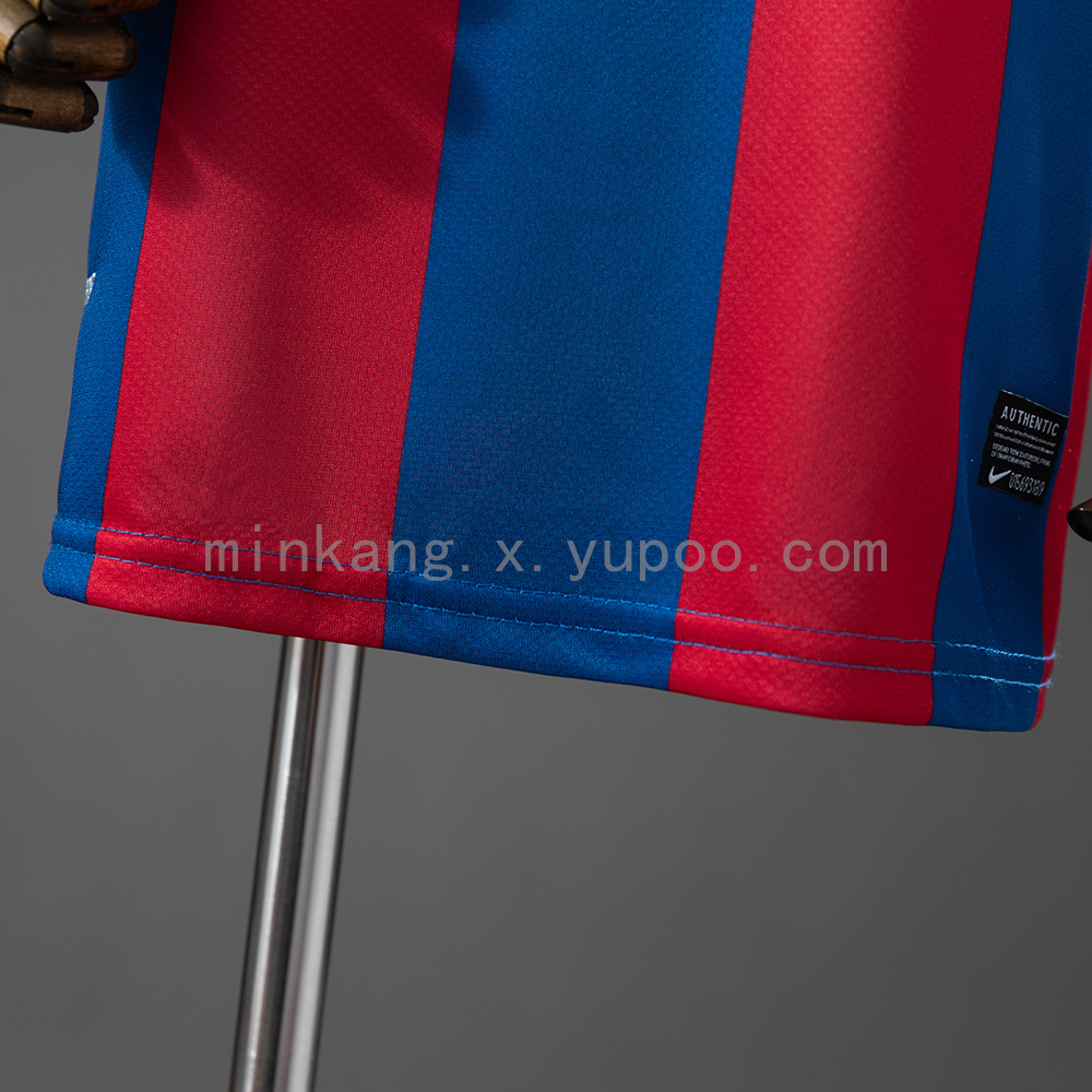 Barcelona 10/11 Home Retro Kids Kit Jersey Size 16-28 - Image 12