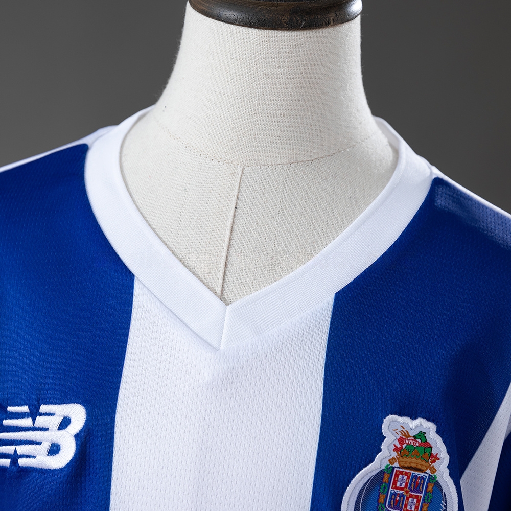 Porto 26/27 Home Kids Kit Jersey Size:16-28 - Image 8