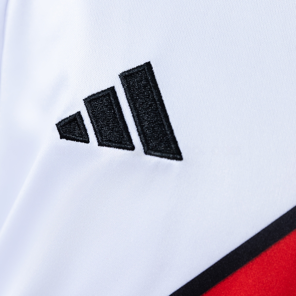 River Plate 26/27 Home Kids Kit Jersey Size:16-28 - Image 5
