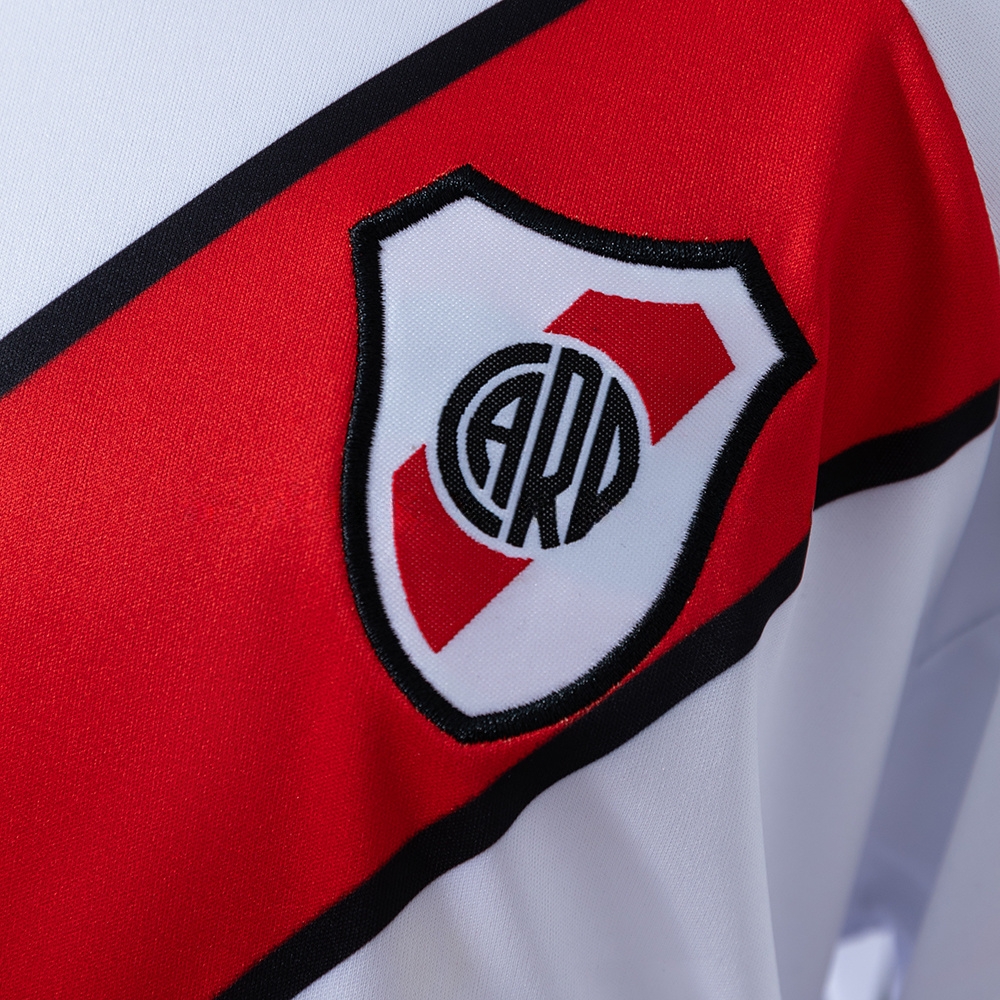 River Plate 26/27 Home Kids Kit Jersey Size:16-28 - Image 6
