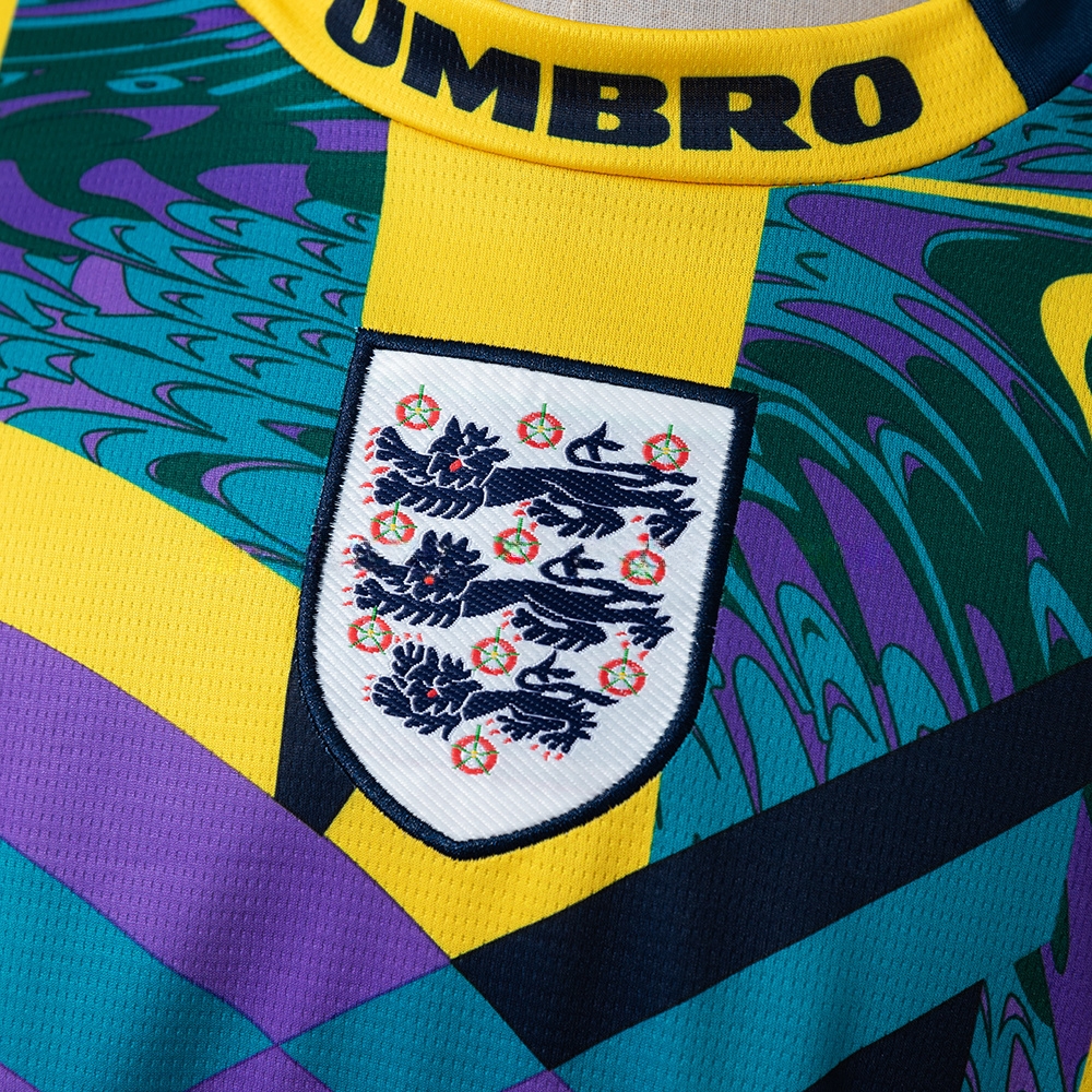 England 1995 Goalkeeper Long-Sleeve Retro Jersey S-XXL - Image 4
